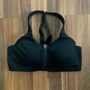 VS incredible knockout sports bra - Size 34C